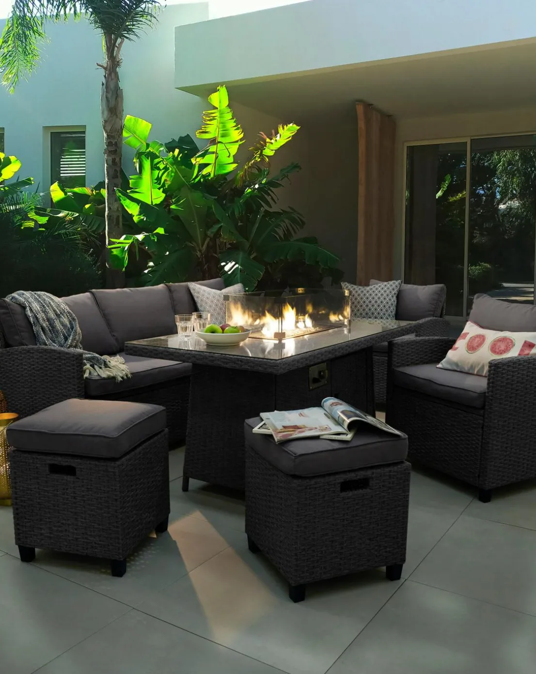 Amalfi Lounge Dining Set With Firepit