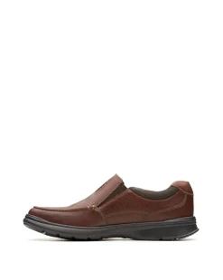 Clarks Cotrell Free Shoes - Tobacco