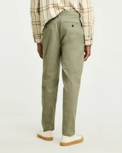 Loose Fit Chino