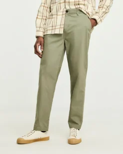 Loose Fit Chino