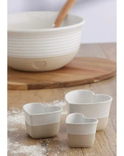 Mason Cash Rustic Charm Measuring Cups and Chopping Board