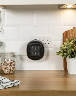 Russell Hobbs 700w Plug In Heater