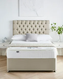 Silentnight 1000 Pocket Pillowtop Memory Divan Set with 2 Drawers