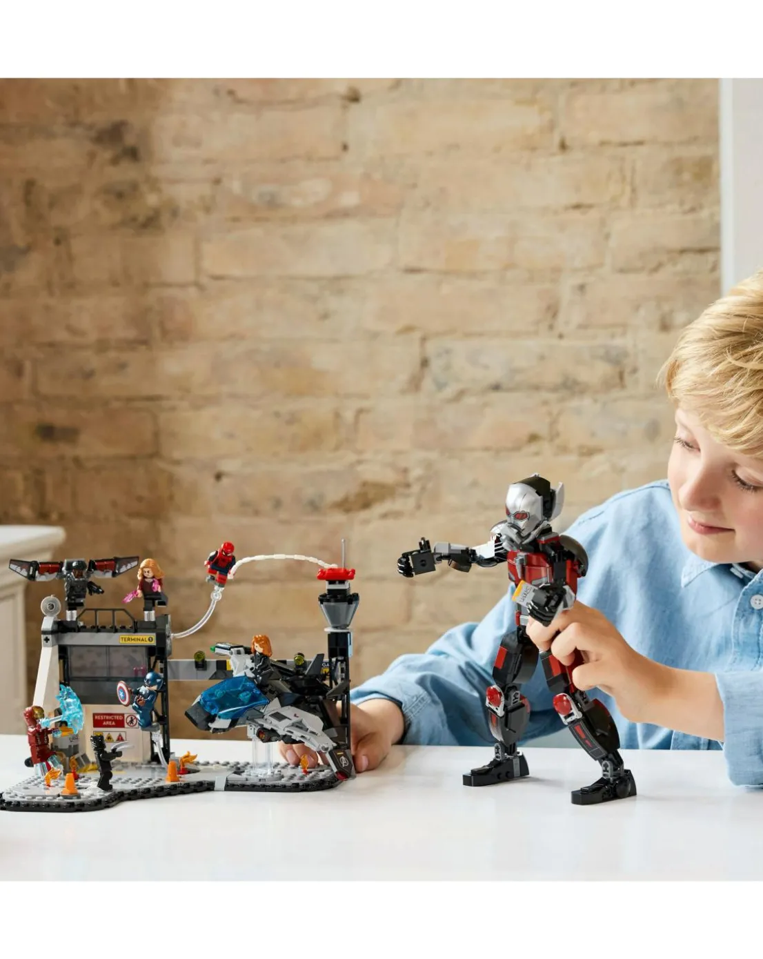 LEGO Marvel Captain America: Civil War Action Battle Buildable Playset 76314