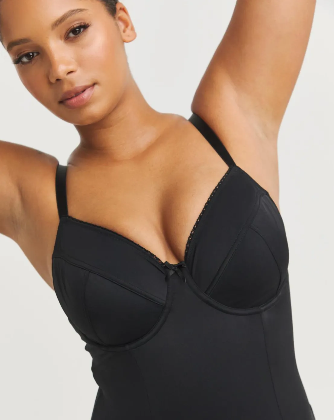 MAGISCULPT Light Control Black Bodyshaper