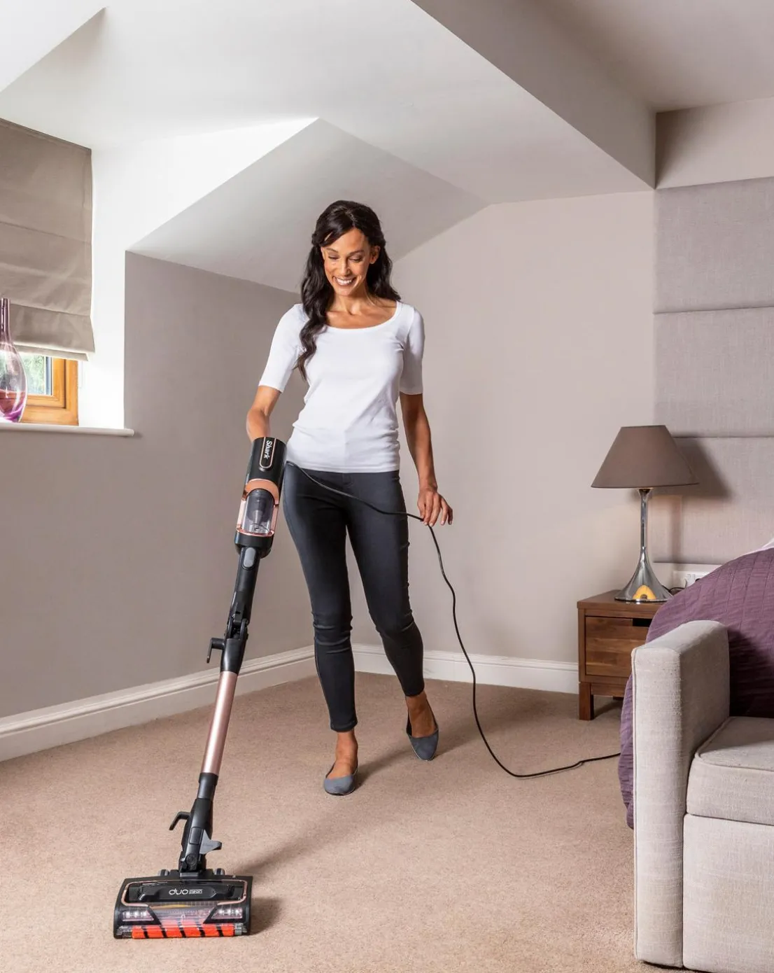 Shark Anti Hair Wrap Corded Stick Vacuum with Flexology and TruePet HZ500UKT