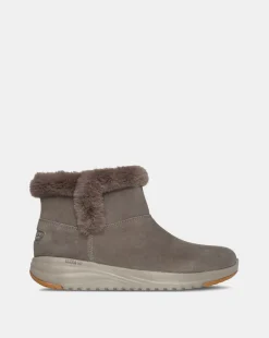 Skechers On The Go Cozy Boots D Fit